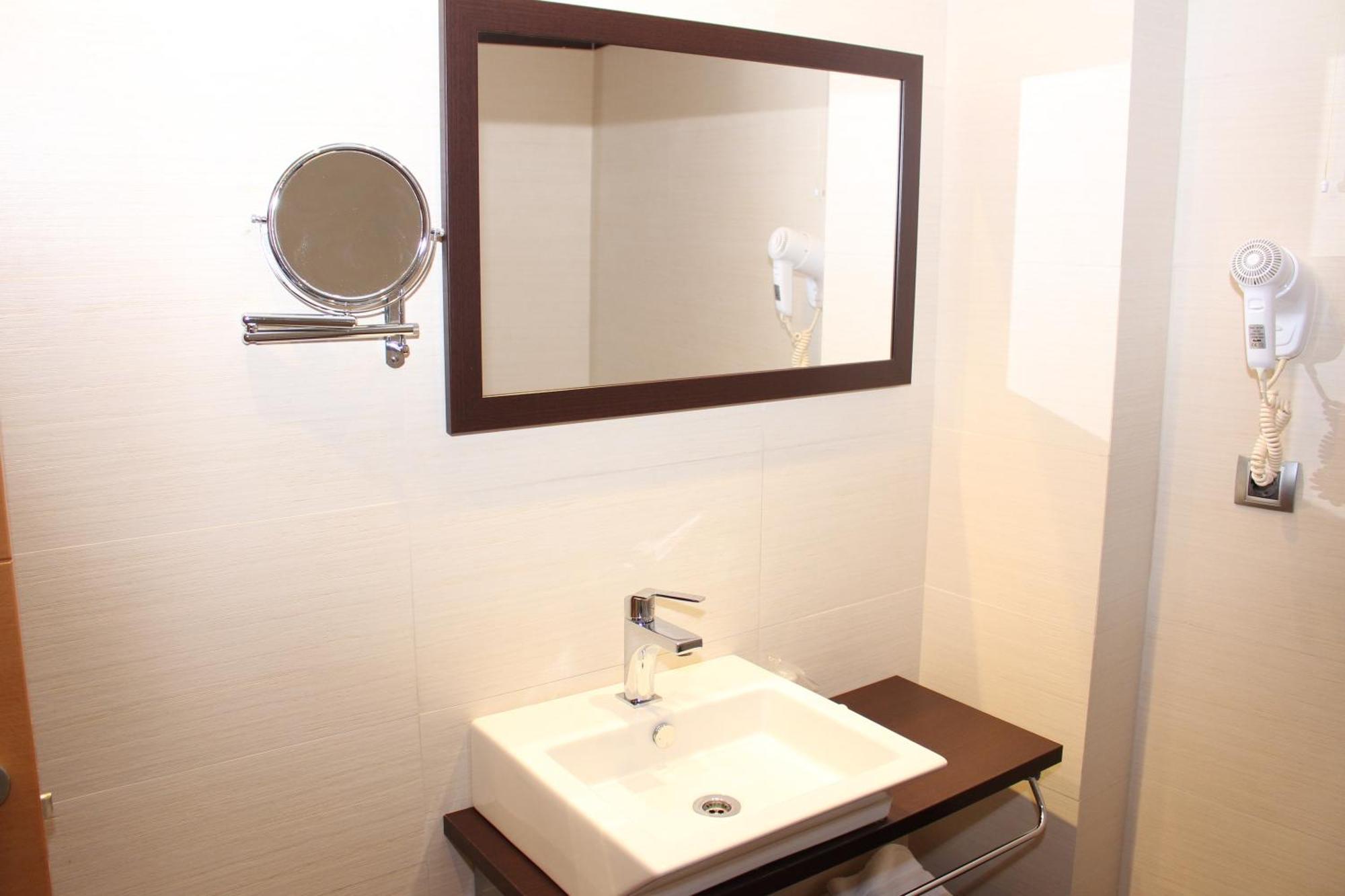 Hotel Ciutat D'アンポスタ 部屋 写真